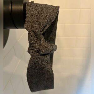 Athleta Gray Knotted Headband